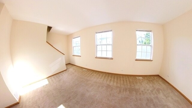 Foto del edificio - 255 Evergreen Cir