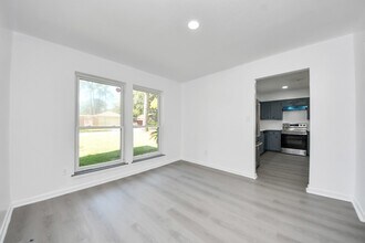 Building Photo - 23002 Grand Rapids Ln