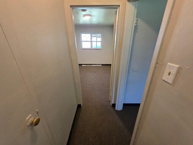 Building Photo - 510 E Pittsburgh McKeesport Blvd