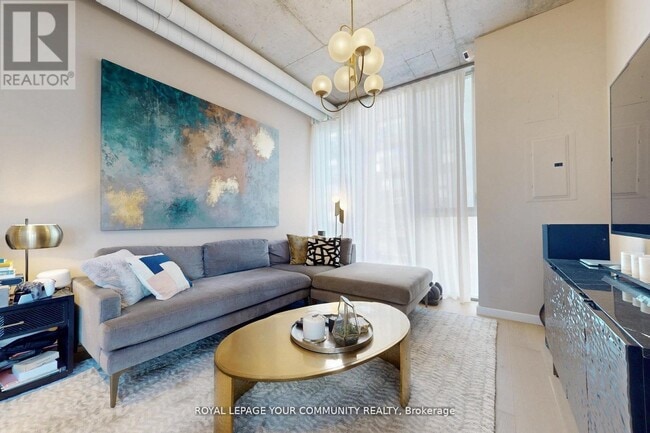 Building Photo - 32 Trolley Cres