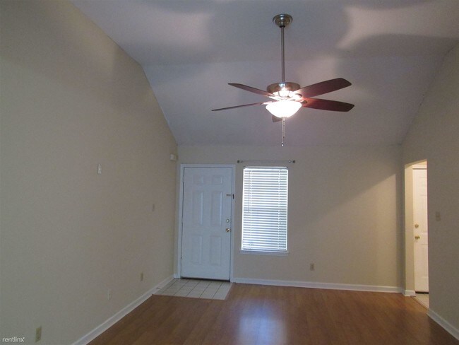 Building Photo - 3 br, 2 bath House - 6968 Bellevue Trce