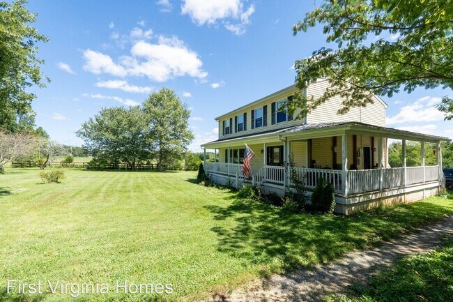 Building Photo - 3 br, 2.5 bath House - 6942 West River Rd