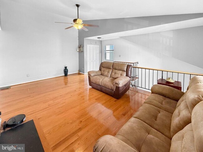 Building Photo - 13247 Meander Cove Dr