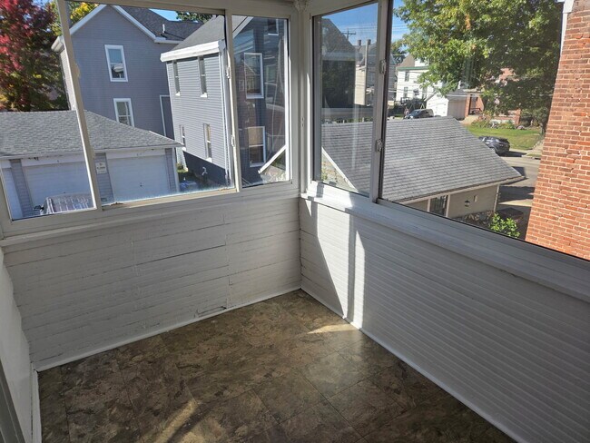 Building Photo - 3959 Hazel Ave