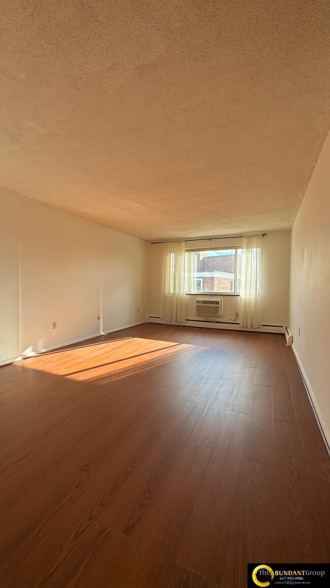 Foto del edificio - 287 Harvard St