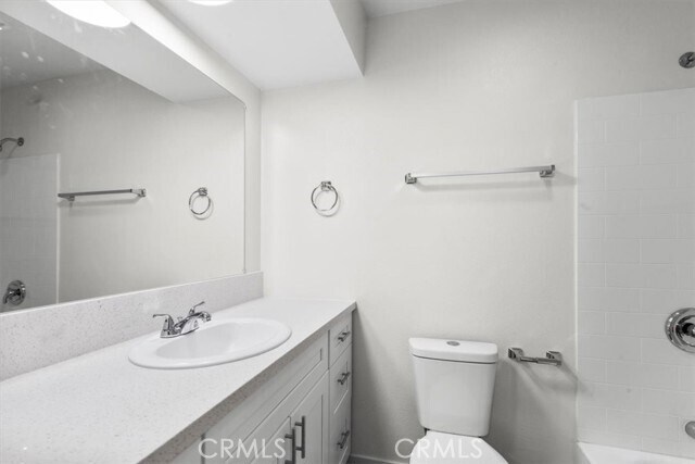 Foto del edificio - 1002 Lombard Dr