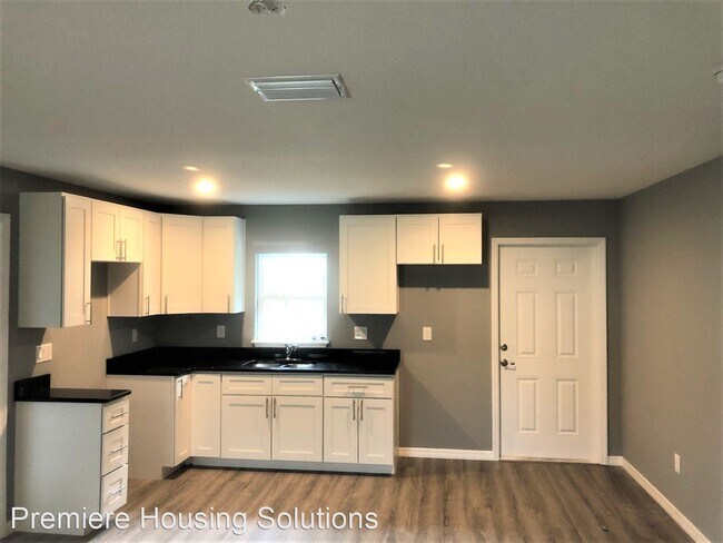 Foto del edificio - 4 br, 1 bath House - 5304 16th Street