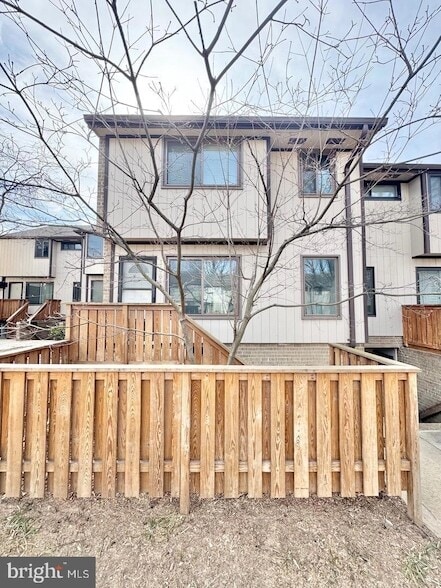 Photo - 1685 Westwind Way Townhome