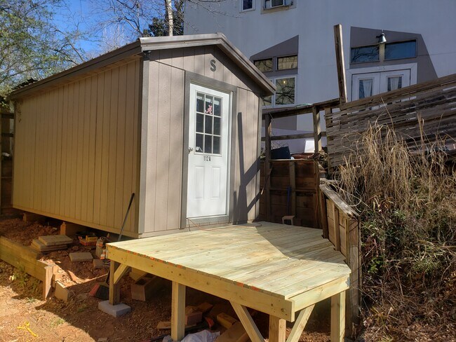 Foto del edificio - 317 Nelms Ave NE