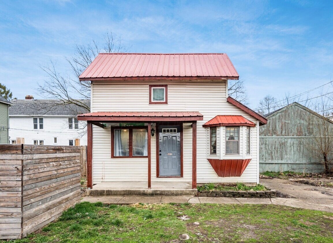 Primary Photo - 24 N Princeton Ave