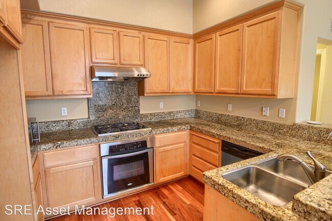 Building Photo - 4 br, 4 bath House - 232 Meadow Pine Pl
