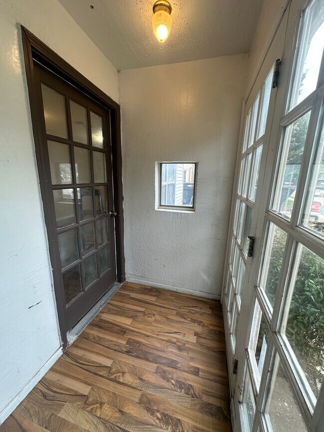 Foto del edificio - 3105 S Harrison St