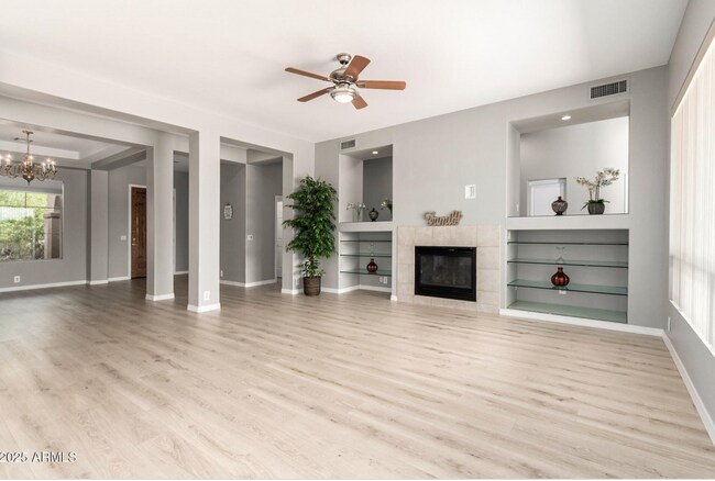 Foto del edificio - 1515 N Los Alamos Cir