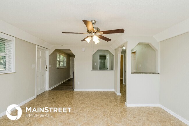 Foto del edificio - 3228 Clifford Sample Dr