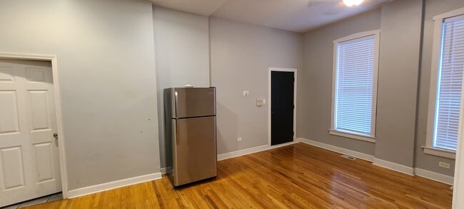 Building Photo - 1942 S Carpenter St