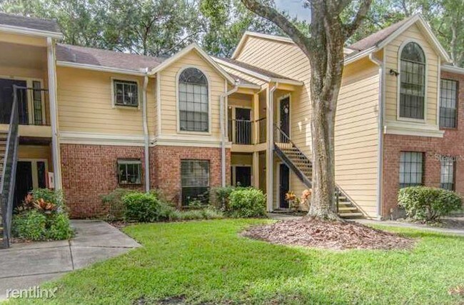 Foto del edificio - 8647 Mallard Reserve Dr