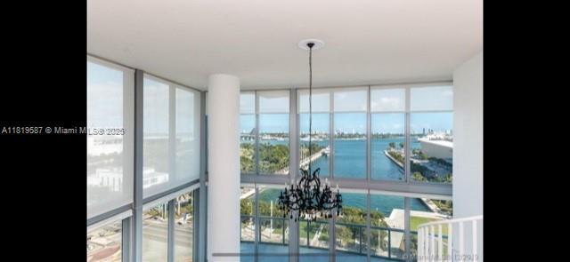 Foto del edificio - 888 Biscayne Blvd