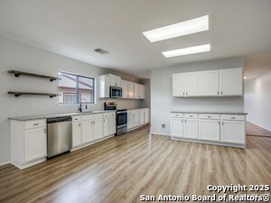 Foto del edificio - 8307 Pine Meadow Dr