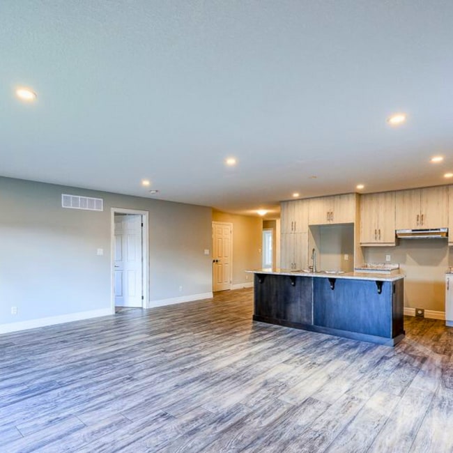 Building Photo - 2-Bedroom House available in Norwich!!