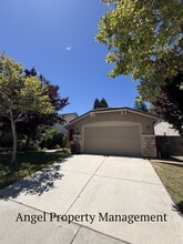 Building Photo - 10101 E Taron Dr