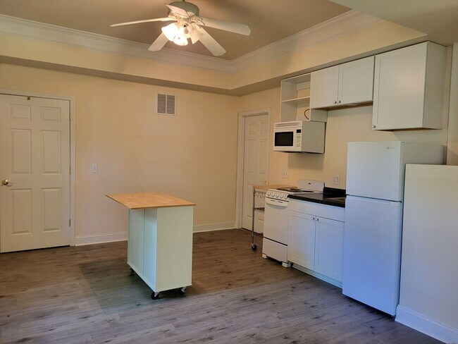 Foto del edificio - 15815 Waldrop Hill Ct