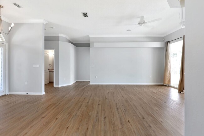 Building Photo - 4bd/3.5b Rental in Stoneybrook Estates. Pe...