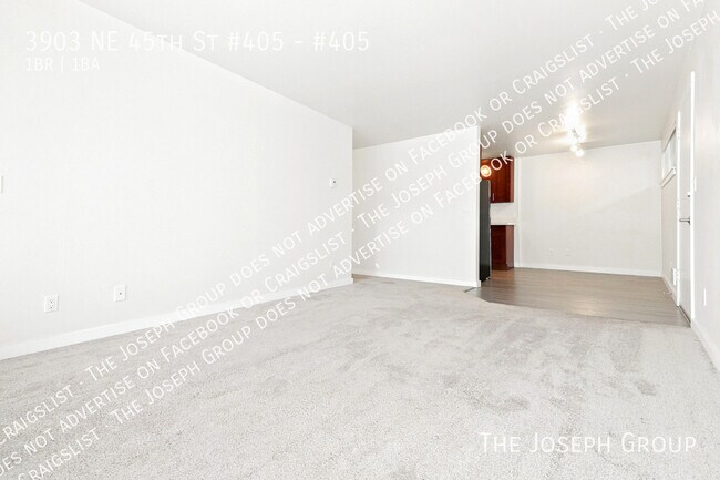 Foto del edificio - 3903 NE 45th St