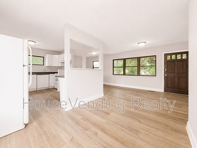 Foto del edificio - 2324 Grove St