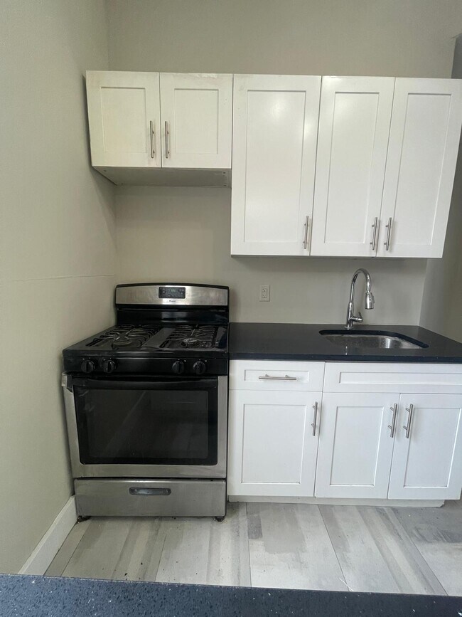 612 Bramhall Ave Unit 3L, Jersey City, NJ 07304 Apartments in Jersey