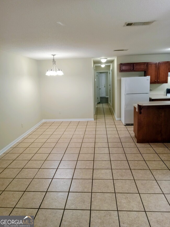 Building Photo - 803 cardinal grove court