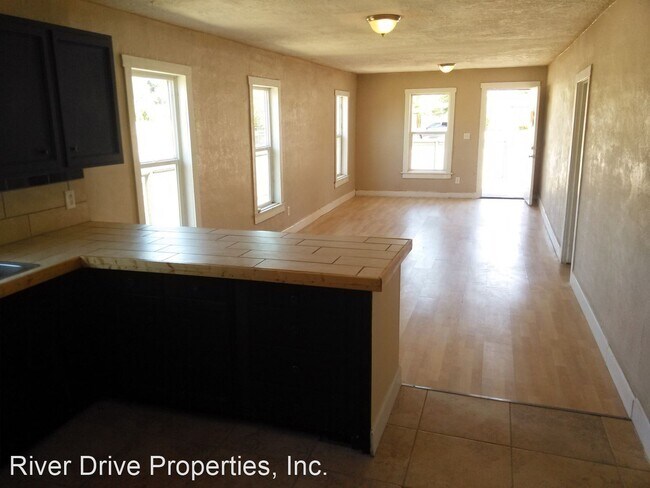 Foto del edificio - 3 br, 1 bath House - 319 Sycamore Drive
