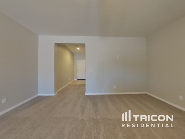 Foto del edificio - 40008 W Pryor Ln
