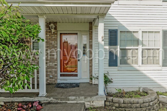 Foto del edificio - Bright and Spacious 4 Bedroom Home | Bellevue