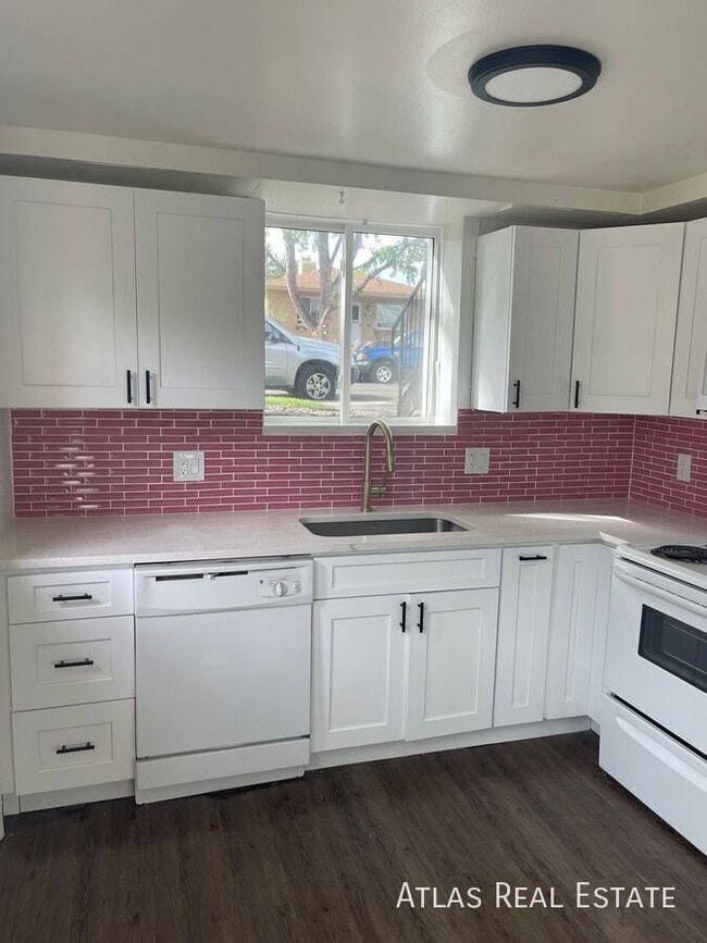 Photo - 6035 W 39th Ave Apartment