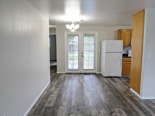 Building Photo - 1073 Havenwood Dr