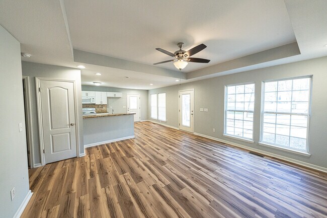 Foto del edificio - 1532B Katherine St NW