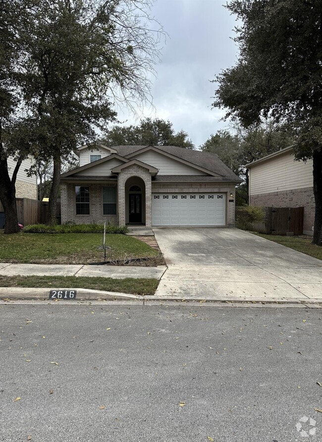 Building Photo - 2616 Gallant Fox Dr