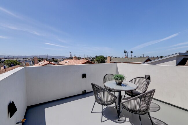 Foto del edificio - 1736 Morgan Ln