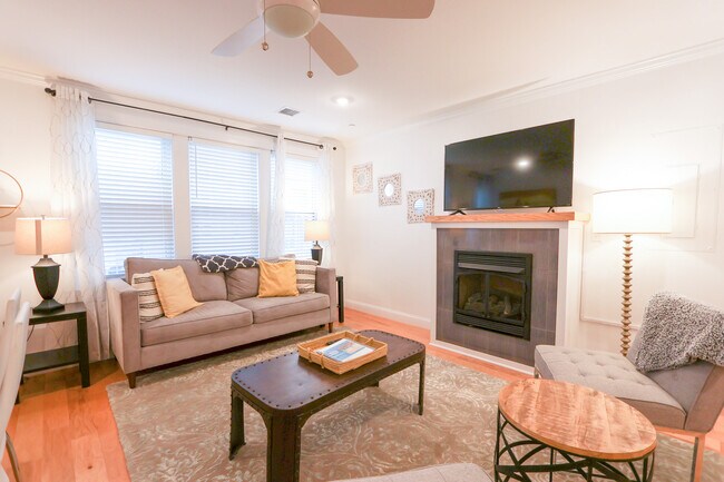 Foto del edificio - 1008 Tremont St