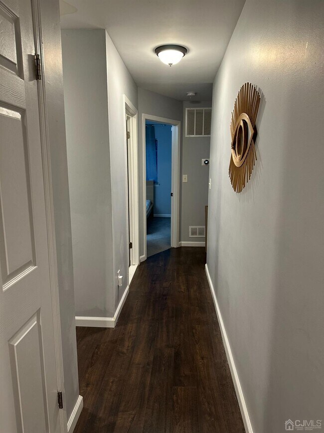 Foto del edificio - 4319 Birchwood Ct