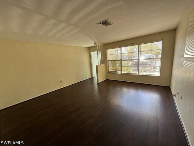 Building Photo - 7209 Barragan Rd