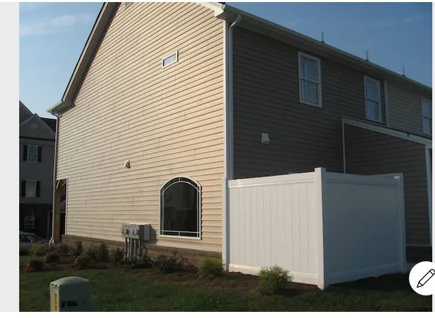 Photo - 202 Capital St House