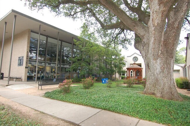 Building Photo - 3807 Rice Boulevard