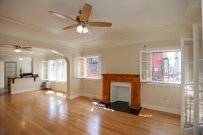 Foto del edificio - 200 N New Hampshire Ave