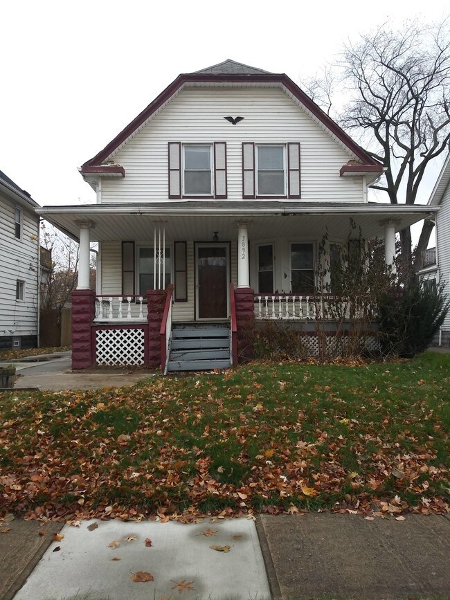 3892 E 42nd St, Newburgh Heights, OH 44105 House for Rent in Newburgh