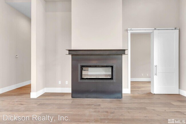 Building Photo - 4 br, 5.5 bath House - 9025 Boomtown Garso...