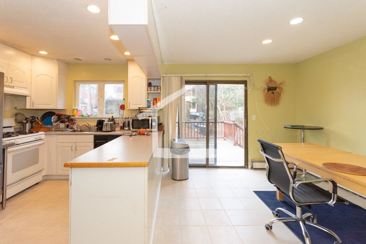 Primary Photo - Recently Renovated, In-Unit Washer and Dry...