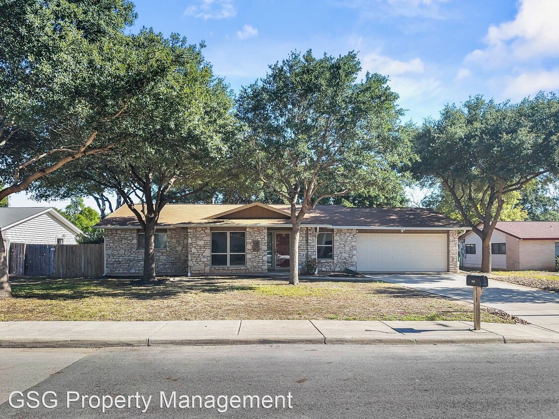 Primary Photo - 3 br, 2 bath House - 4230 Big Meadows St