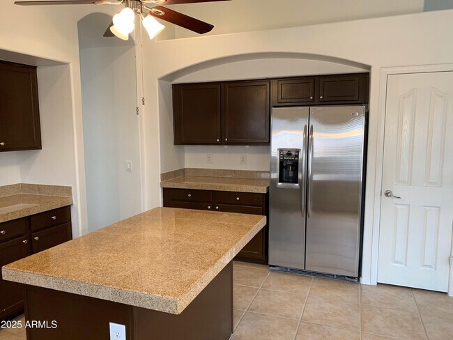 Foto del edificio - 4514 E Melinda Ln