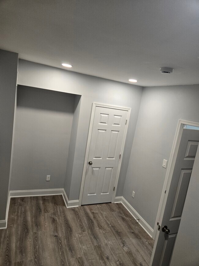 Dormitorio trasero - 3126 N 27th St